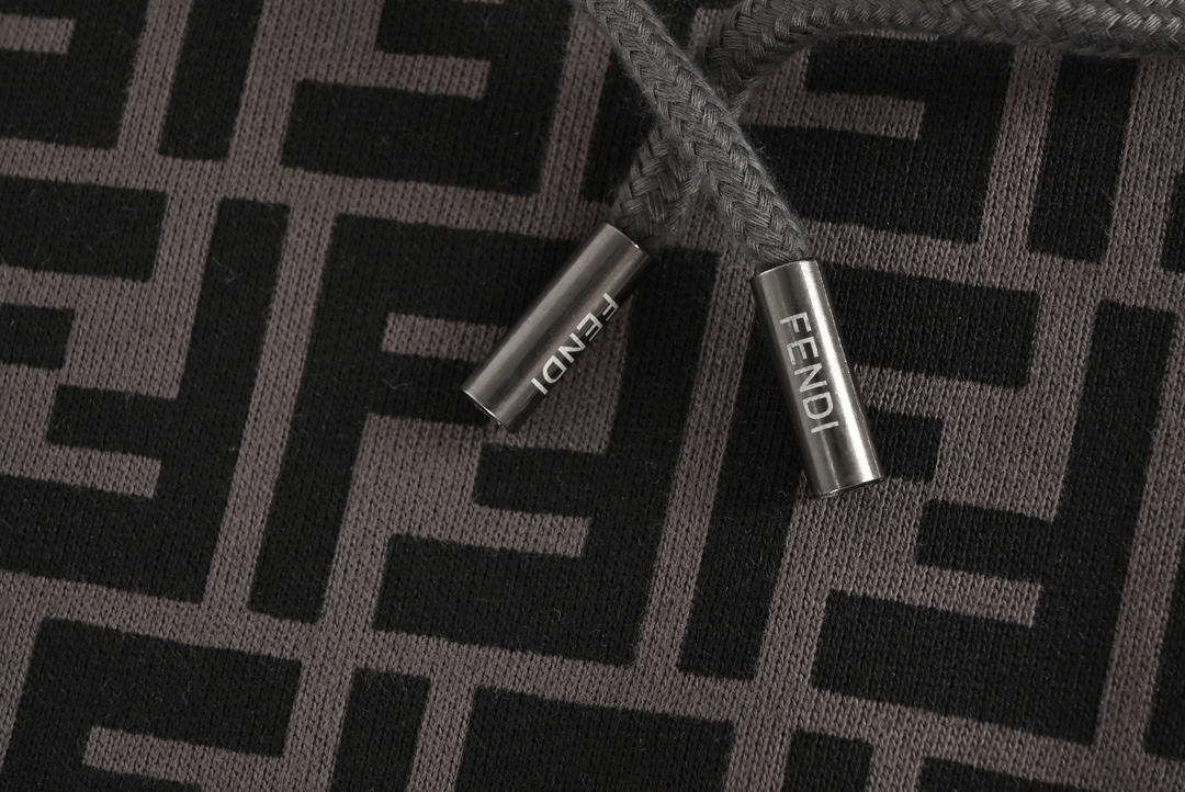 FENDI芬迪 老花LOGO满印FF拼色连帽卫衣-Chinese UA Cheap High Quatity Brand Clothes Bags handbags Sneakers wholesale wholesaler seller from China Factory suppliers Fashion Clothing Shoes best Quality Beautiful Price FENDI芬迪 老花LOGO满印FF拼色连帽卫衣