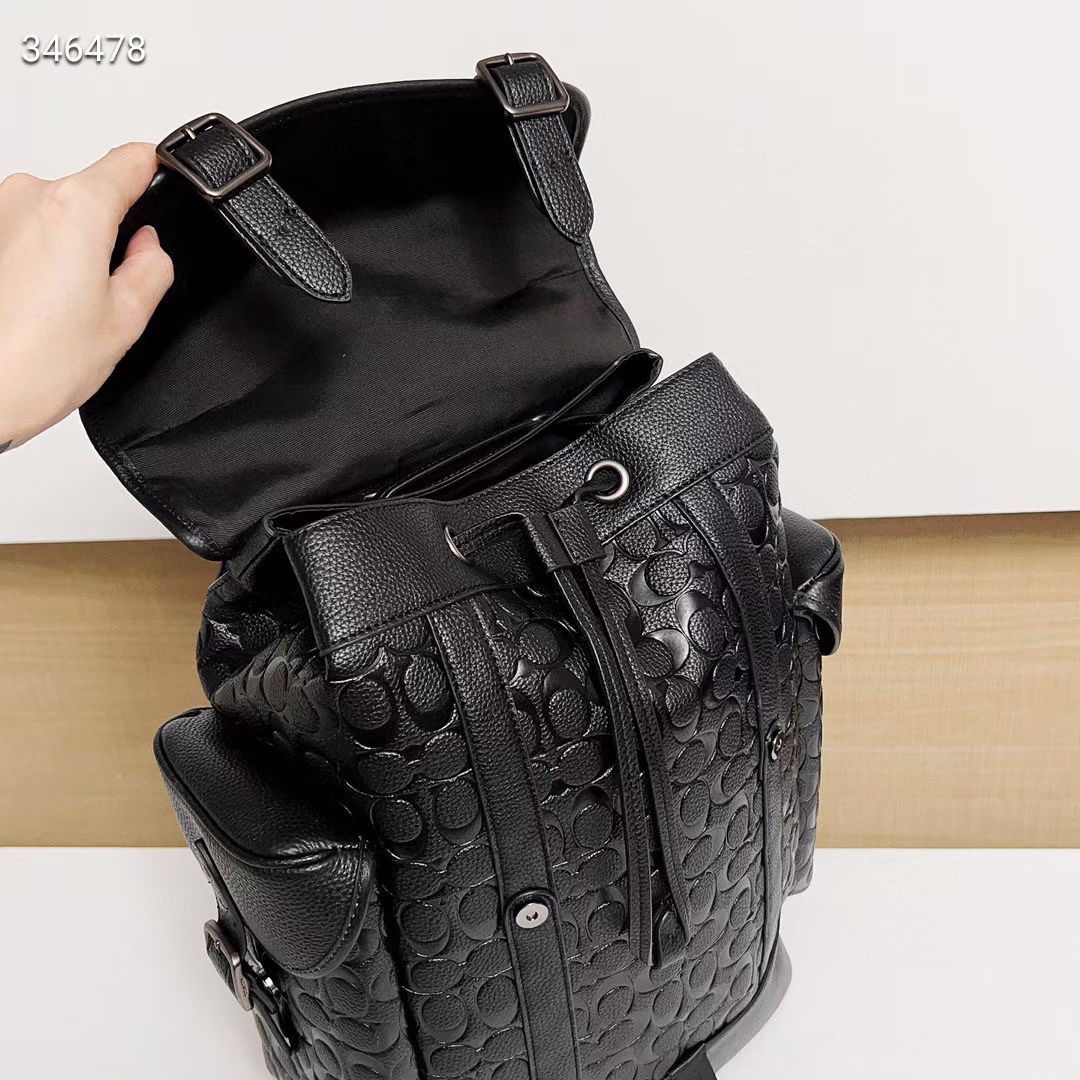 Coach CH767 Hitch兼具随性风格和出色功能性 妥善胜任从工作通勤到周末休闲的多种场合
