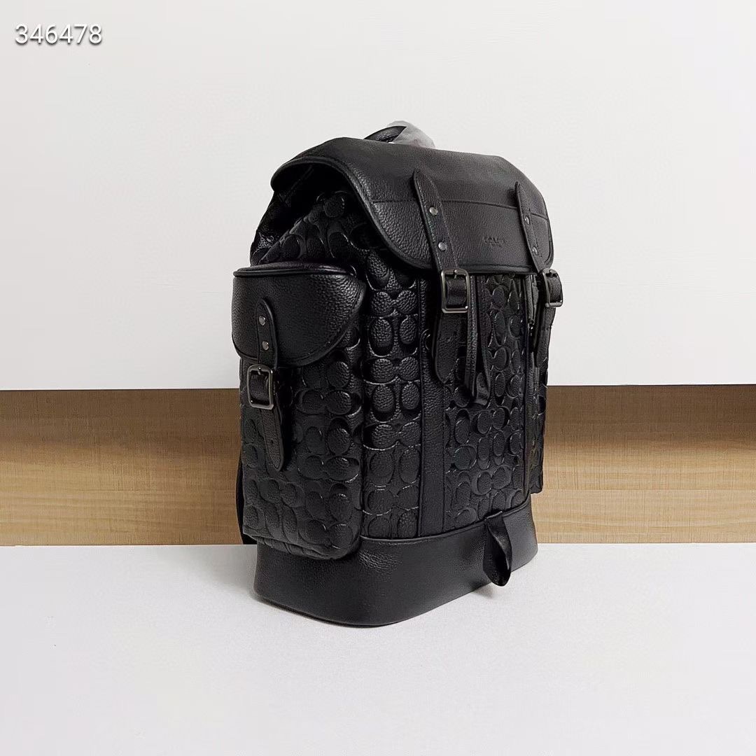 Coach CH767 Hitch兼具随性风格和出色功能性 妥善胜任从工作通勤到周末休闲的多种场合