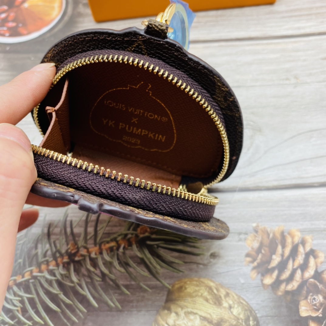 Pumpkin bag top view