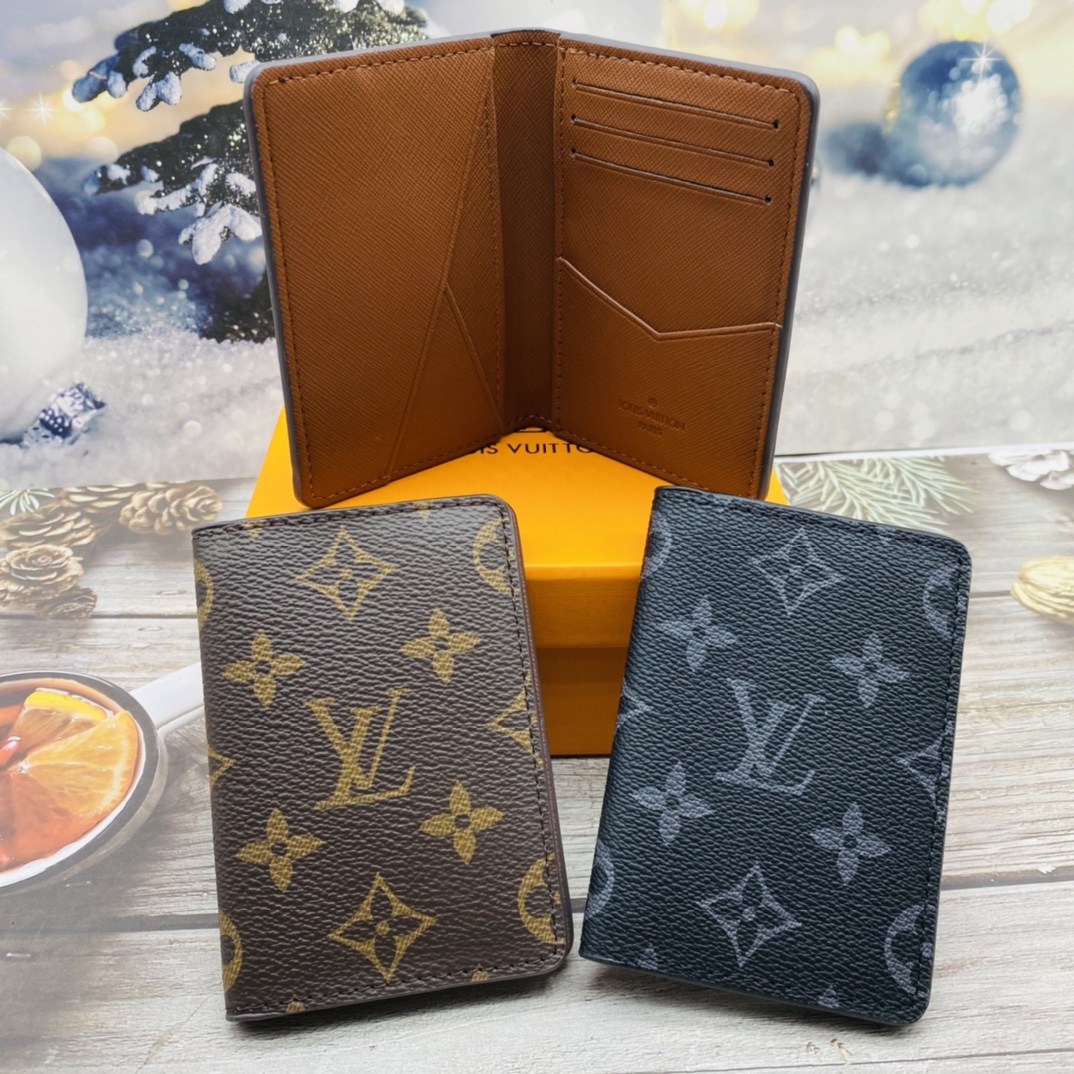 Leather card holder front view with pattern