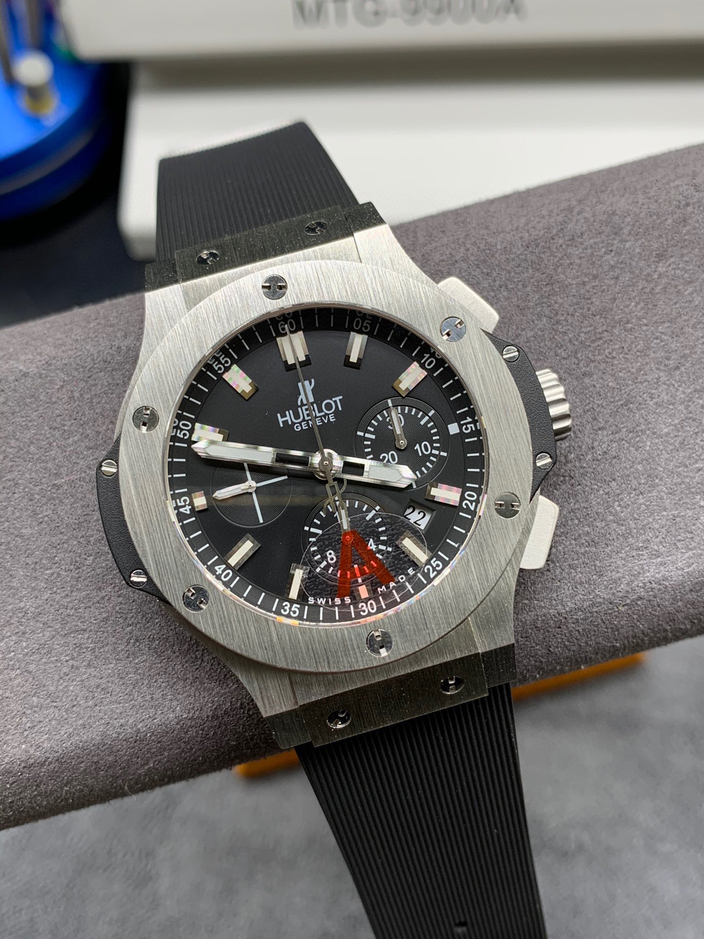 Hublot HB 恒宝大爆炸4100机