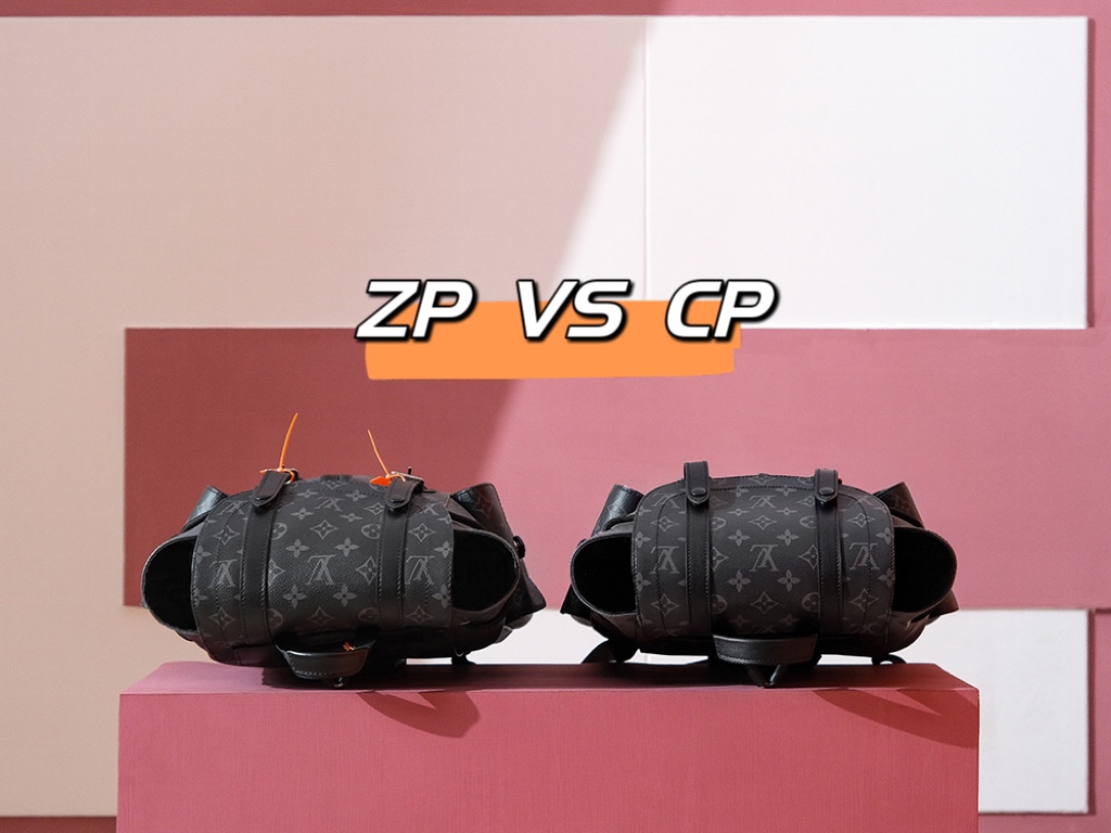 𝐂𝐇𝐑𝐈𝐒𝐓𝐎𝐏𝐇𝐄𝐑 小号双肩包系列 M46331免检版本
✔ zp vs cp ✔
原材料的精髓灵魂 以品质说话