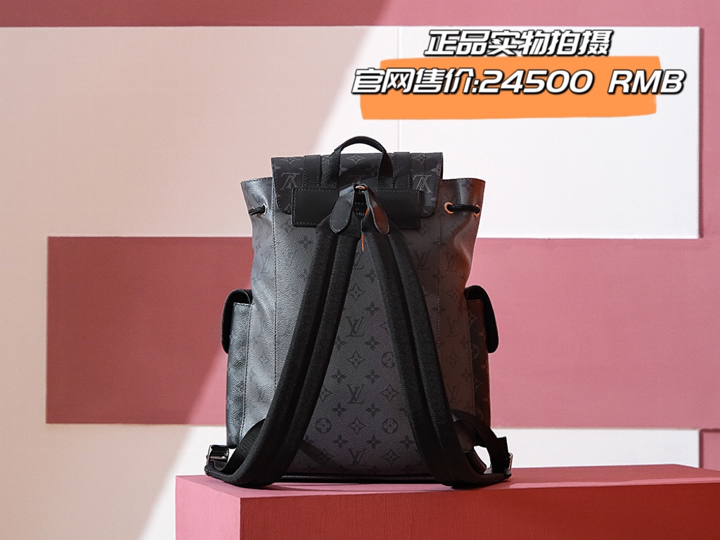 𝐂𝐇𝐑𝐈𝐒𝐓𝐎𝐏𝐇𝐄𝐑 小号双肩包系列 M46331免检版本
✔ 正品拍摄展示 ✔
官网售价：24600🅡🅜🅑