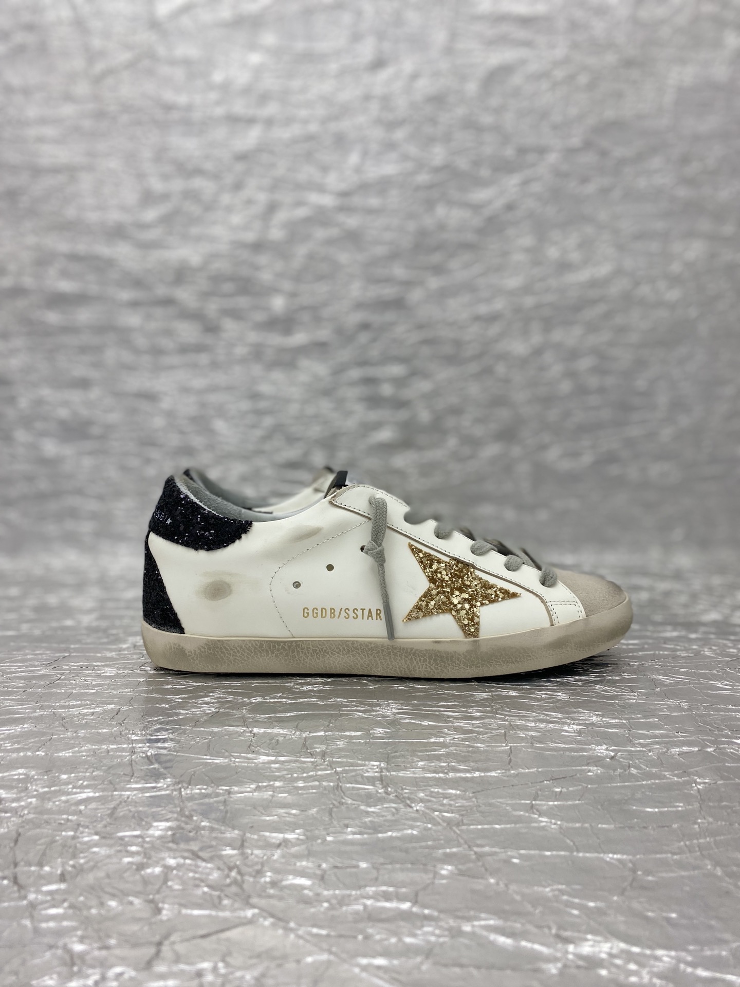 Golden Goose Skateboard Shoes Gold Red Cowhide