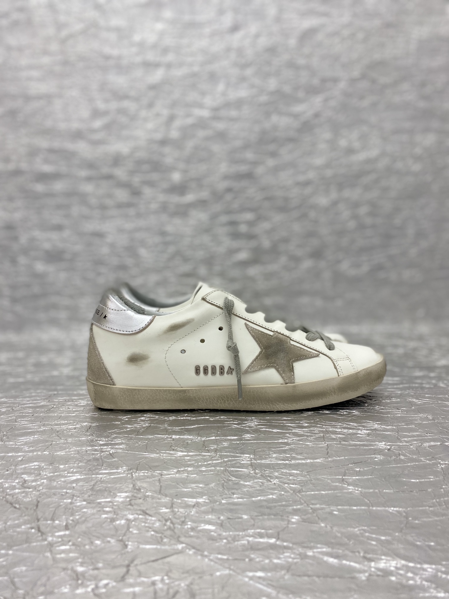 Golden Goose Skateboard Shoes Gold Red Cowhide