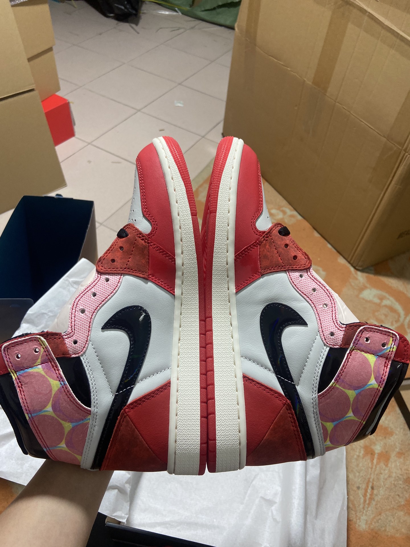 AJ1蜘蛛侠2.0红粉黑尺码40-4