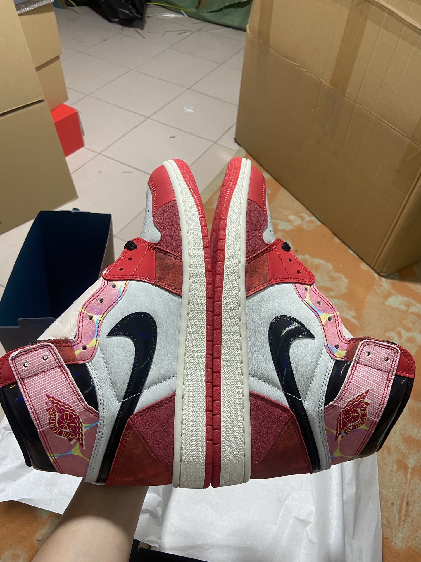 AJ1蜘蛛侠2.0红粉黑尺码40-4