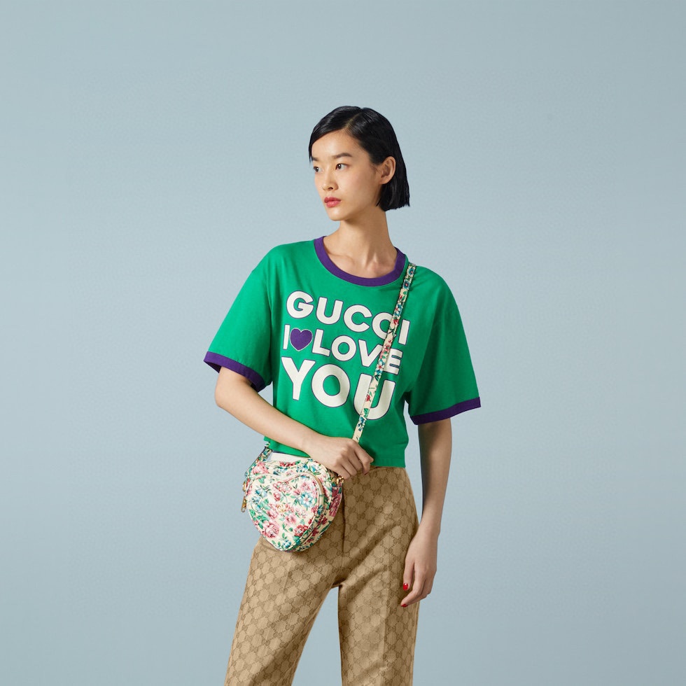 Gucci Love styleHeart-shaped bag