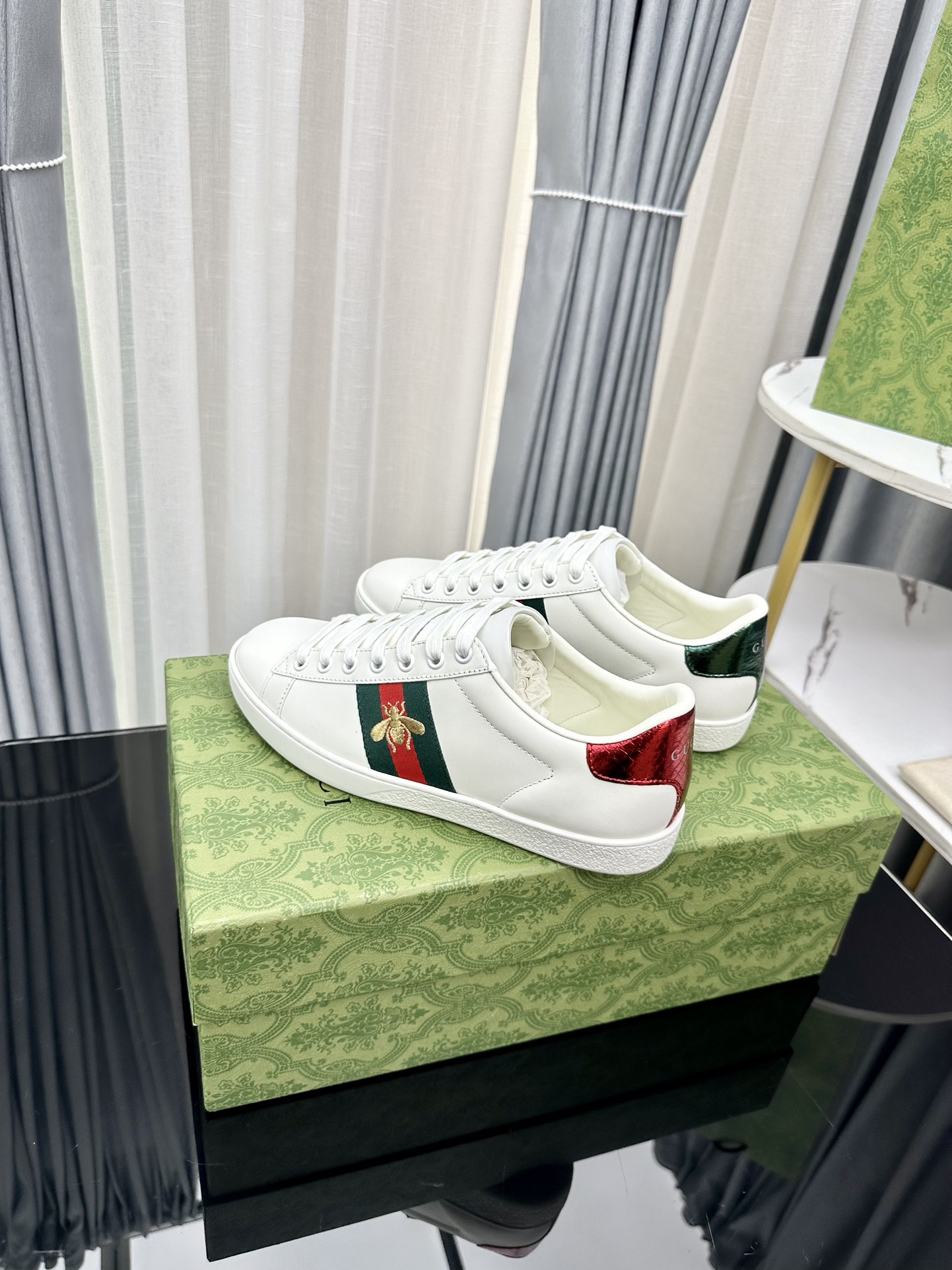 versión superior Gucci2023 principios de la primavera Gucci G casa pequeños zapatos blancos últimos 