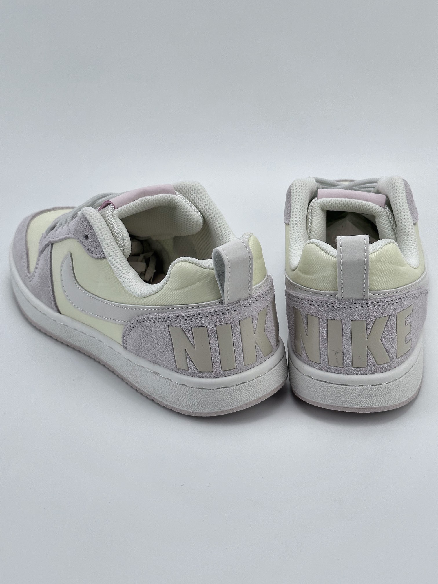 NIKE Court Borough Low BG 休闲运动板鞋 861533-101