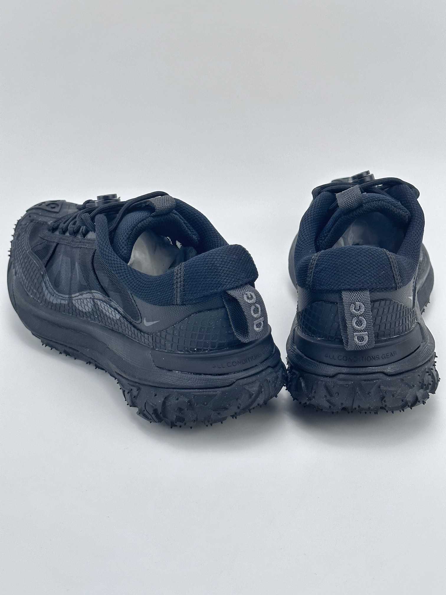 NK ACG MOUNTAIN FLY 2 LOW 外户登山列系越跑低帮休闲动运徒步鞋 DV7903-002