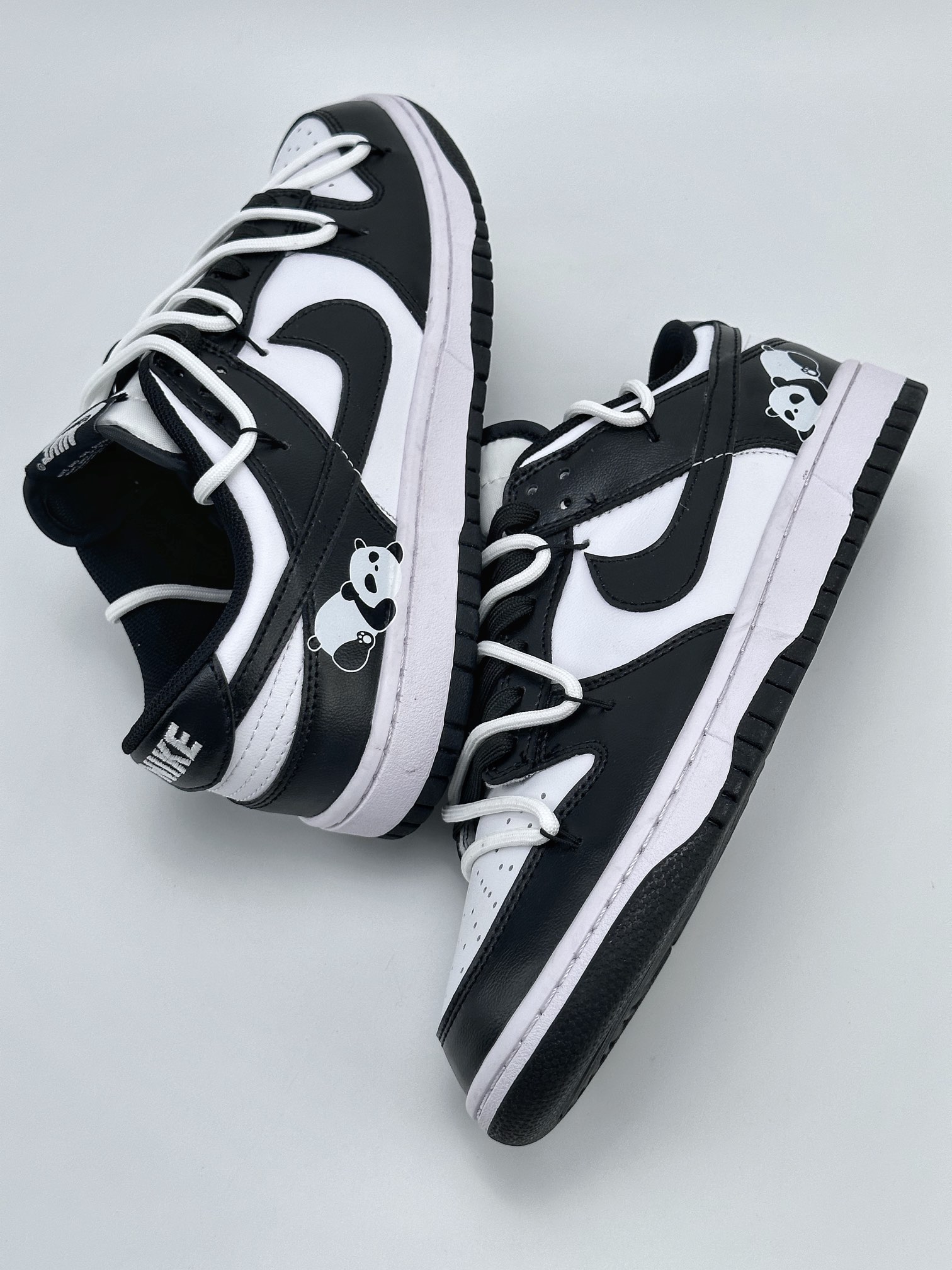 NIKE SB Dunk Low 黑白熊猫绑带 DD1391-100