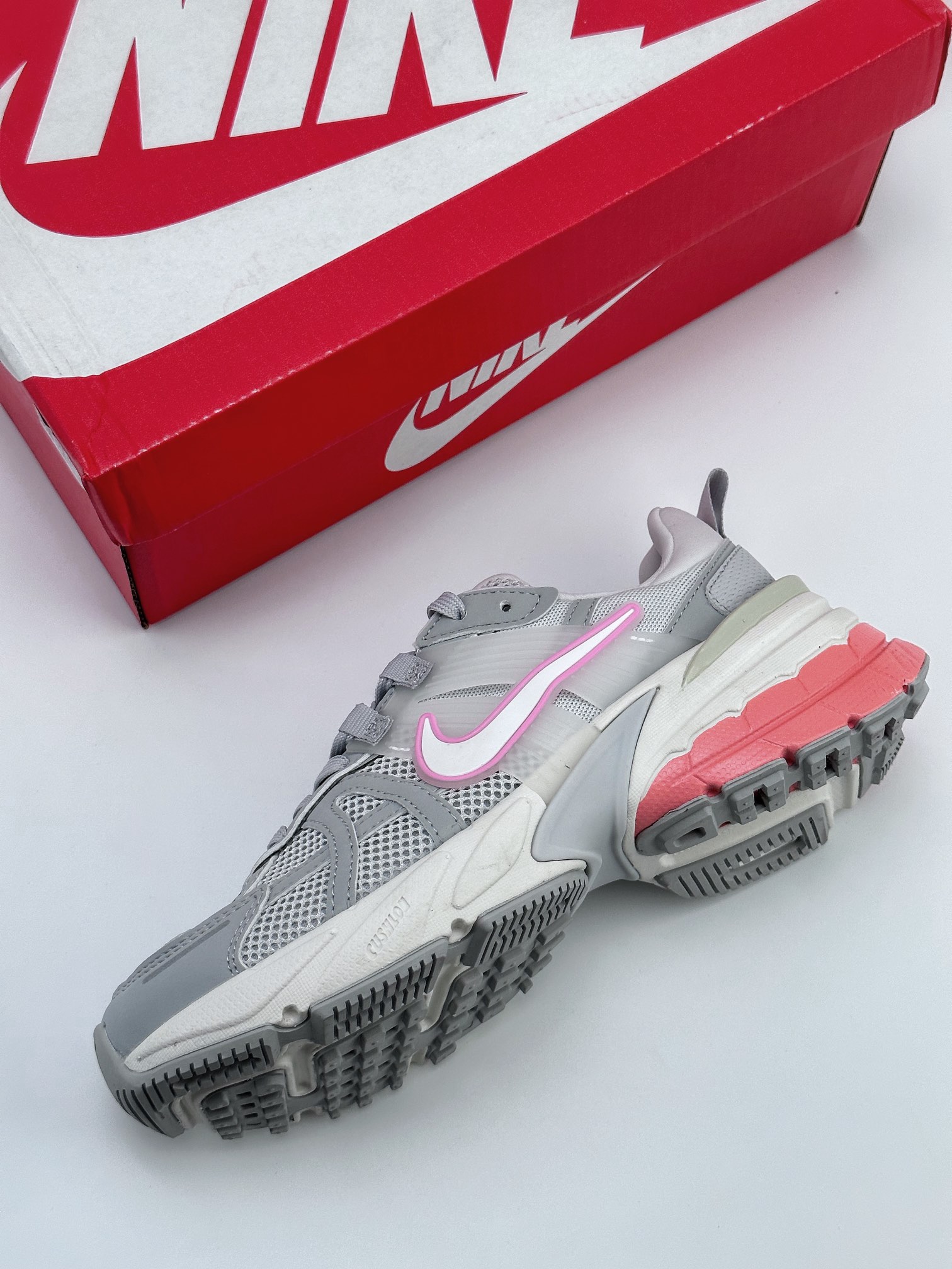 NIKE V2K Runtekk white red and pink shock-absorbing non-slip retro low-top running shoes FD0736-112