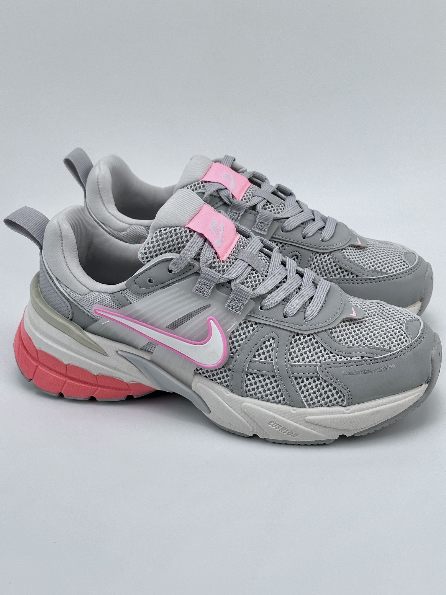 NIKE V2K Runtekk white red and pink shock-absorbing non-slip retro low-top running shoes FD0736-112