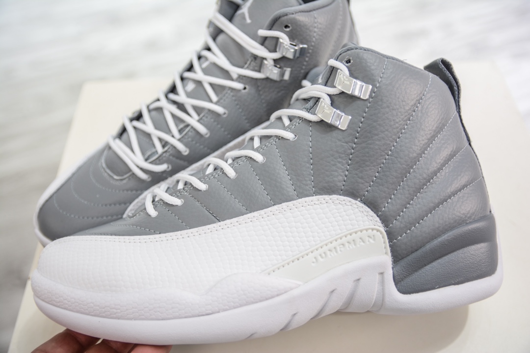 YH纯原 Air Jordan 12 “Stealth” 灰白 AJ12乔12 男子文化篮球鞋 CT8013-015