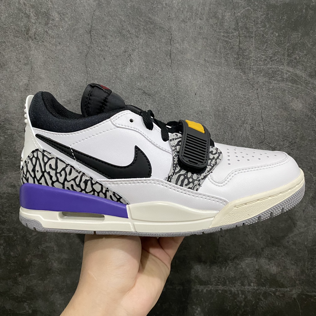 【小绿X版】Air Jordan Legacy AJ312 白黄紫 CD7069-102n目前市场最好版本 优于之前各代号版本n最新原鞋开发 独家鞋底模具 目前市场最正确版型 后跟处饰有标志性爆裂纹覆盖层 正确官方原盒原配整洁度一流 鞋身采用了头层皮制作 平台电商直供首选 售后超低  尺码：36 36.5 37.5 38 38.39 40 40.5 41 42 42.5 43 44 44.5 45 46 47.5-莆田鞋批发中心