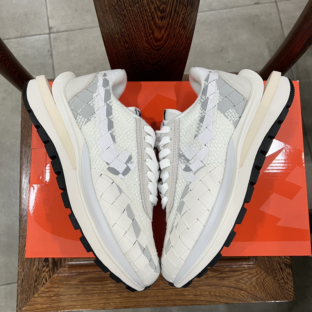 Sacai x Nike woven Off-White