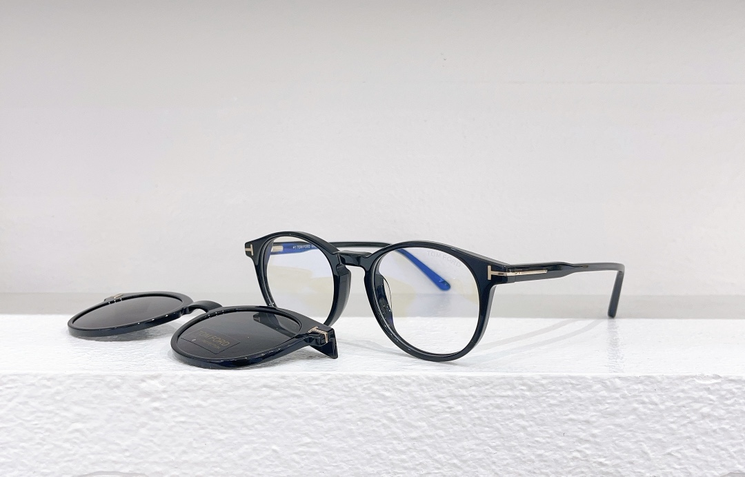 TOM FOR*💫💫💫MODEL：TF5823-H-B💫💫💫SIZE：50口20-145💫💫💫配送挂片~