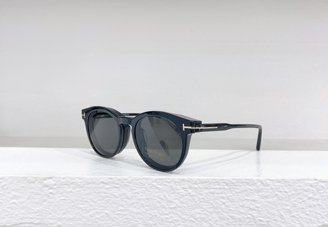 TOM FOR*💫💫💫MODEL：TF5823-H-B💫💫💫SIZE：50口20-145💫💫💫配送挂片~