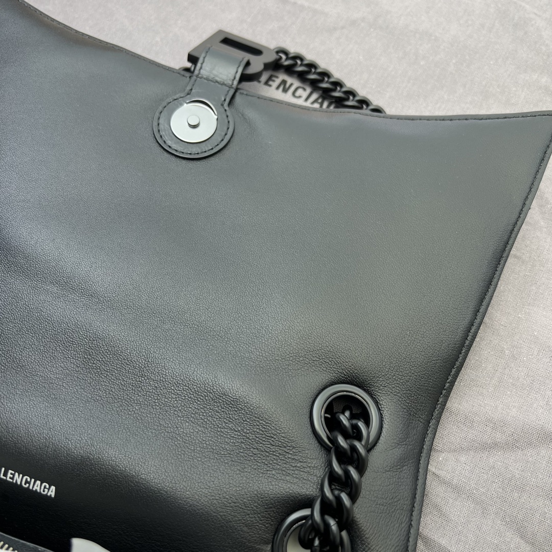 p860。巴黎世家 𝗕𝗮𝗹𝗲𝗻𝗰𝗶𝗮𝗴𝗮 

款号：716393克色

尺寸：31x20x7cm