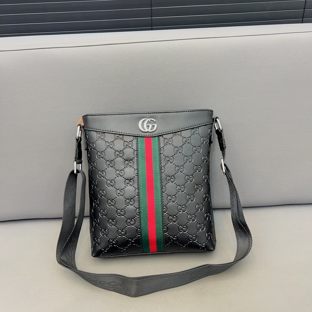 Gucci Torby typu crossbody i na ramię Zestaw diamentów Mężczyźni Skóra krowia Casual