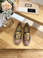 Designer
 Gucci GG Supreme Canvas Shoes Espadrilles Printing Women Canvas Sheepskin Straw Woven Fall Collection