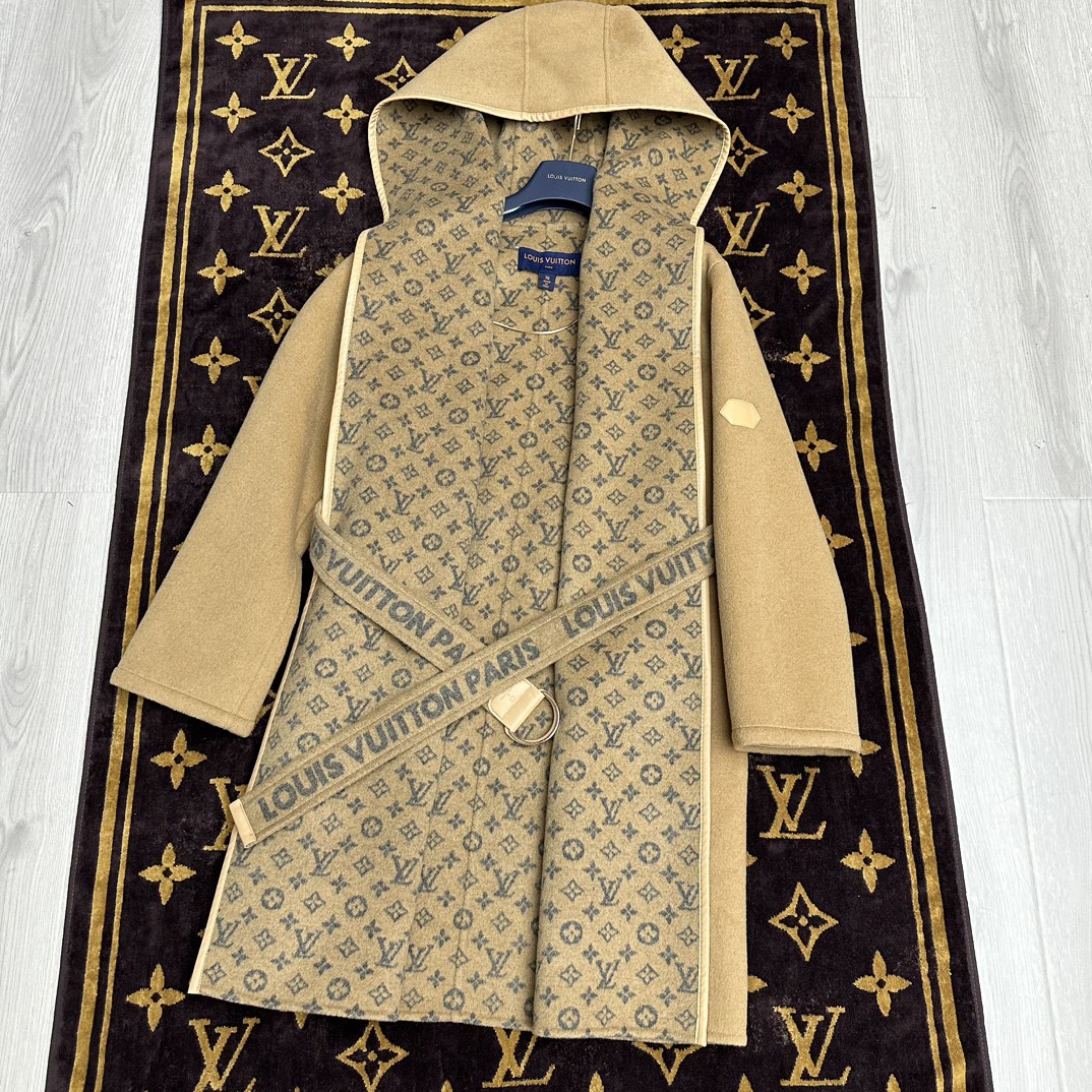 Louis Vuitton Clothing Coats & Jackets Blue Sewing Cowhide Lambskin Sheepskin Wool Fall/Winter Collection Hooded Top