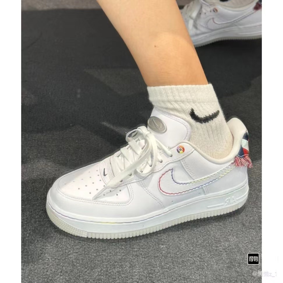 ? Nike Air Force 1 Low板鞋 刺绣白?