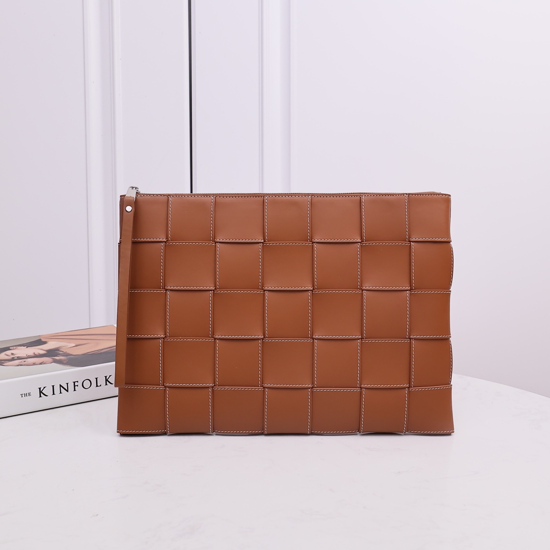 Cowhide Woven Handbag Zipper Wrist Strap