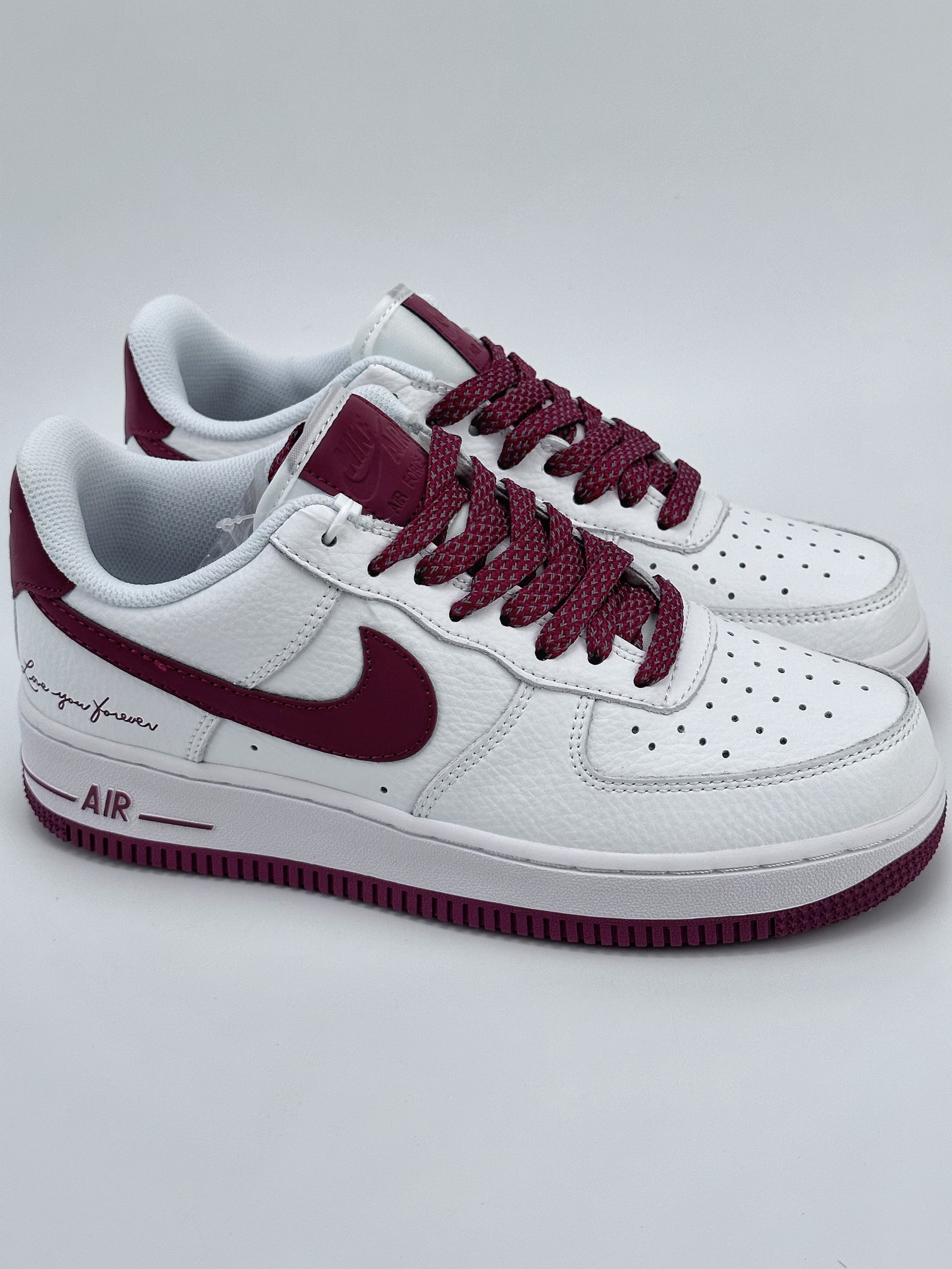 Nike Air Force 1 Low 07 签名白酒红 LO1718-059