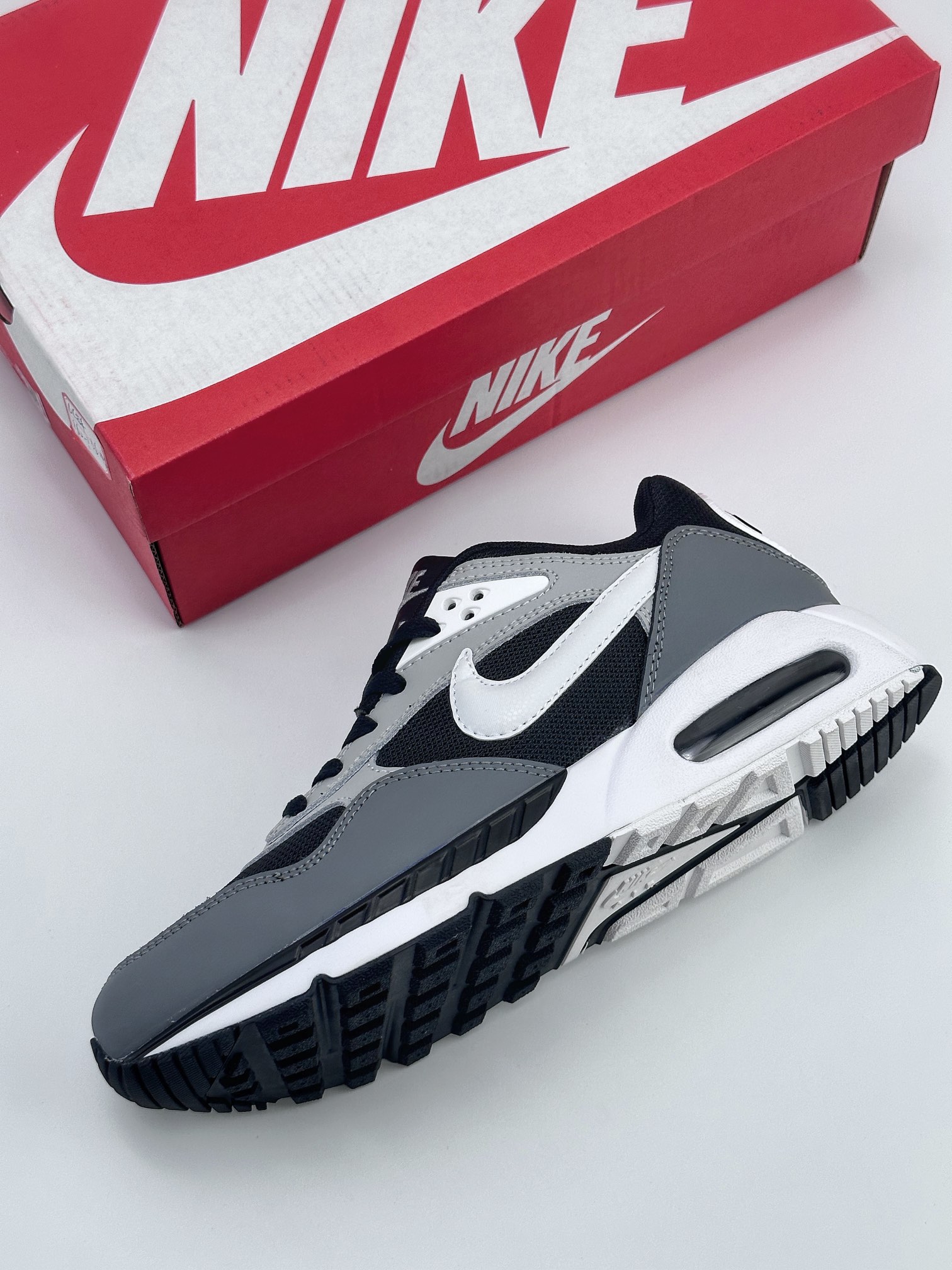 Nike Air Max Correlate 黑灰复古休闲跑步鞋 511416 0116C