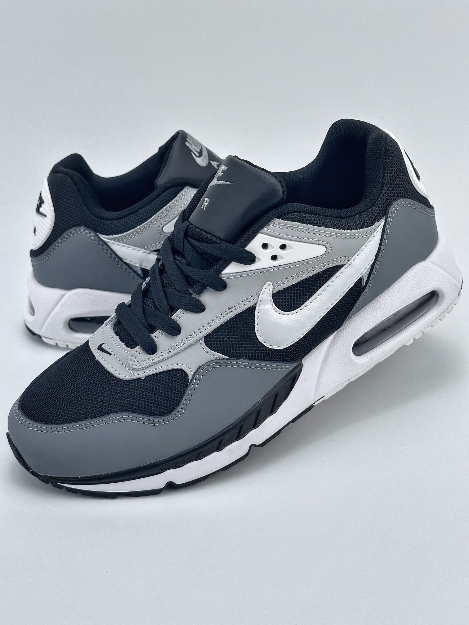 Nike Air Max Correlate 黑灰复古休闲跑步鞋 511416 0116C