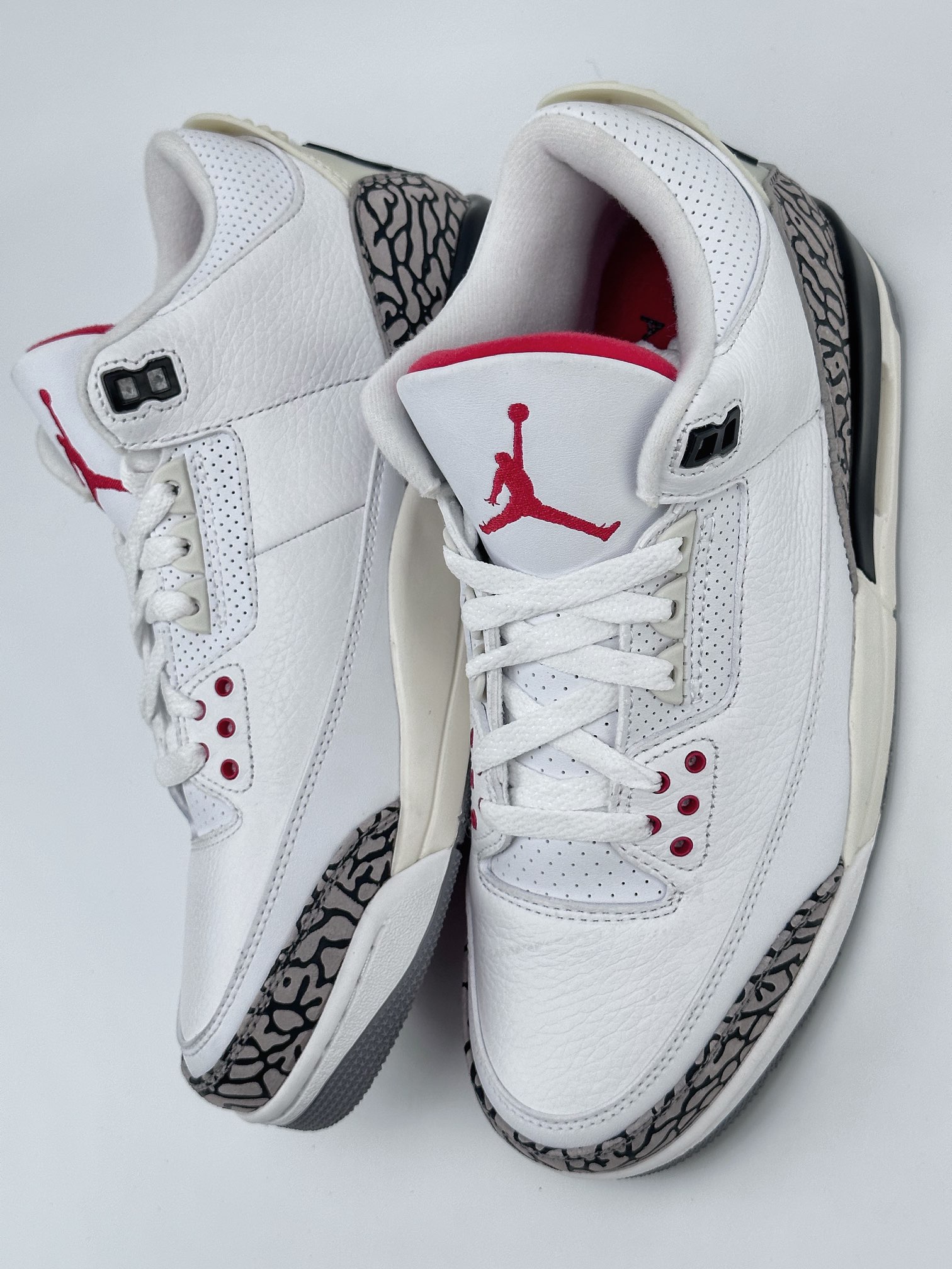 Air Jordan 3 Retro ”White Cement Reimagined” 做旧白水泥 DN3707-100