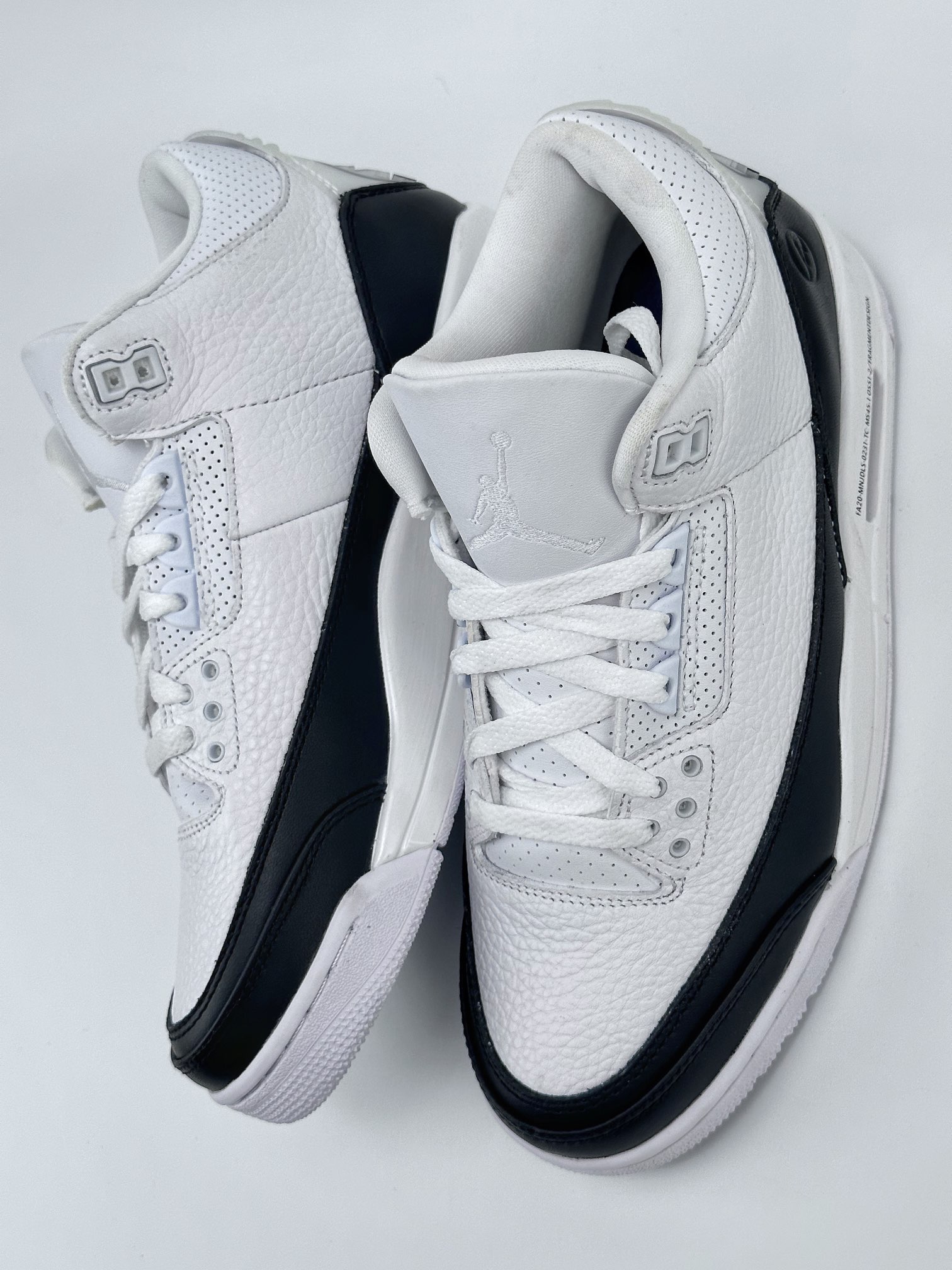 Air Jordan 3 Retro x Fragment Design ”White” Fujiwara Hiroshi Lightning Joint DA3595-100