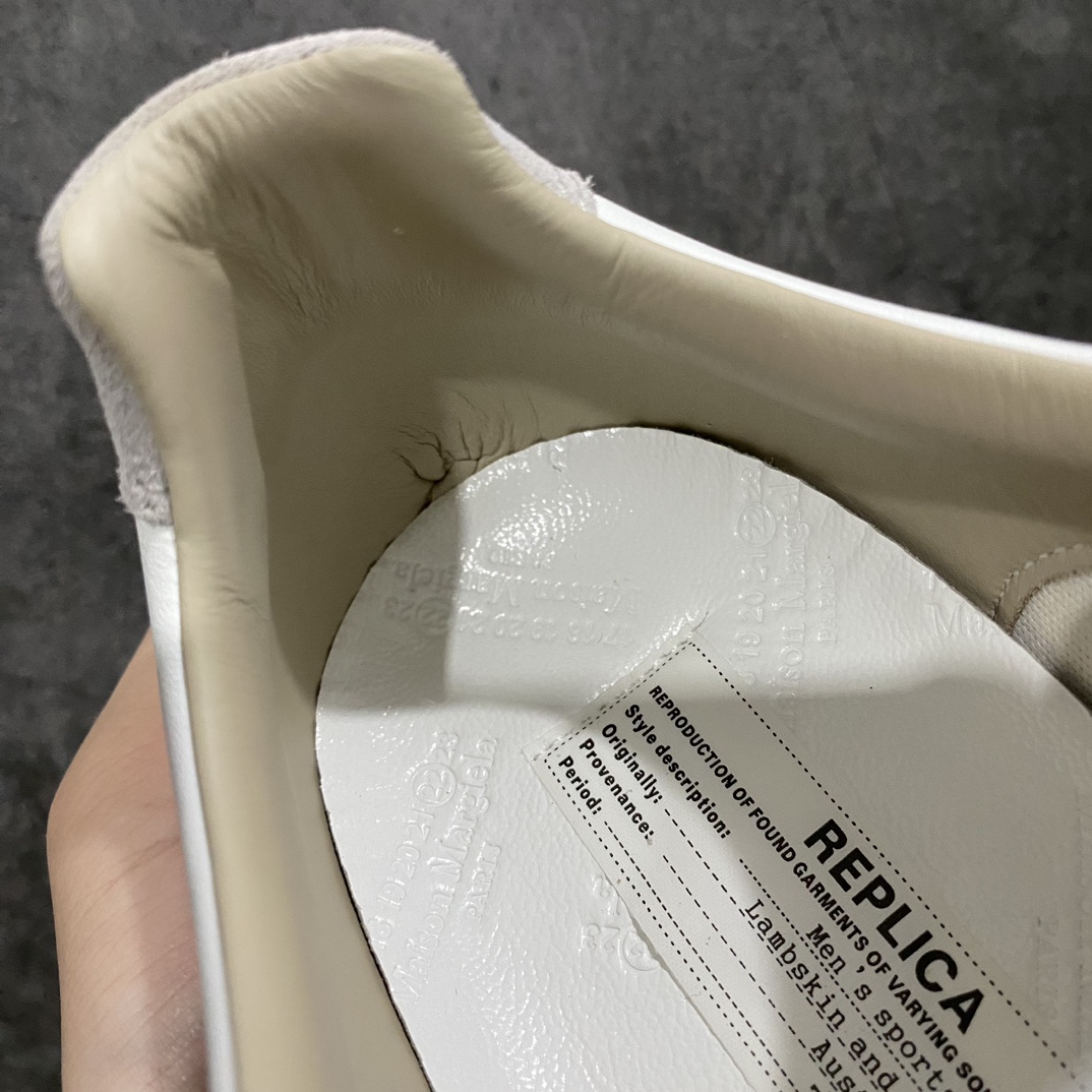 图片[9]-【东莞纯原】 Maison Margiela Calfskin Replica MM6马吉拉 德训运动休闲板鞋n广东一线大厂出品 非莆产n原版一比一开发 市售最高版本原版全套包装 配送精致礼盒 4色全码出货网红单品 高端外贸 平台零售专供批次 所有细节遵循原版 市售最强品质 尺码：35 36 36.5 37 38 39 40 40.5 41 42 42.5 43 44 44.5 45-莆田鞋批发中心