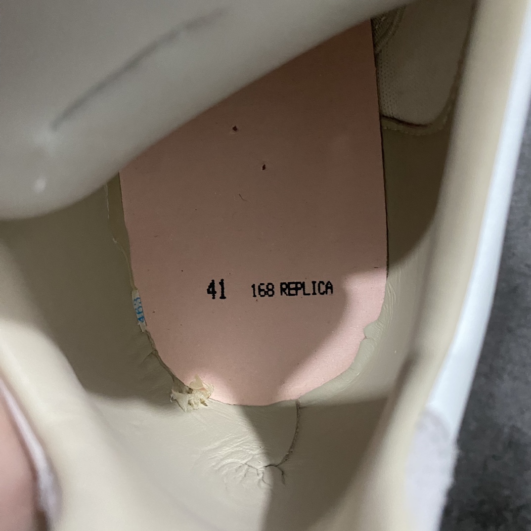 图片[8]-【东莞纯原】 Maison Margiela Calfskin Replica MM6马吉拉 德训运动休闲板鞋n广东一线大厂出品 非莆产n原版一比一开发 市售最高版本原版全套包装 配送精致礼盒 4色全码出货网红单品 高端外贸 平台零售专供批次 所有细节遵循原版 市售最强品质 尺码：35 36 36.5 37 38 39 40 40.5 41 42 42.5 43 44 44.5 45-莆田鞋批发中心