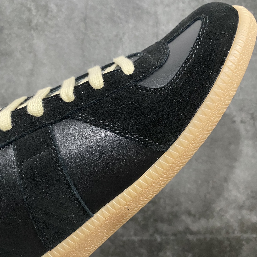 图片[6]-【东莞纯原】Maison Margiela Calfskin Replica MM6马吉拉 德训运动休闲板鞋n广东一线大厂出品 非莆产n原版一比一开发 市售最高版本原版全套包装 配送精致礼盒 4色全码出货网红单品 高端外贸 平台零售专供批次 所有细节遵循原版 市售最强品质 尺码：35 36 36.5 37 38 39 40 40.5 41 42 42.5 43 44 44.5 45-莆田鞋批发中心