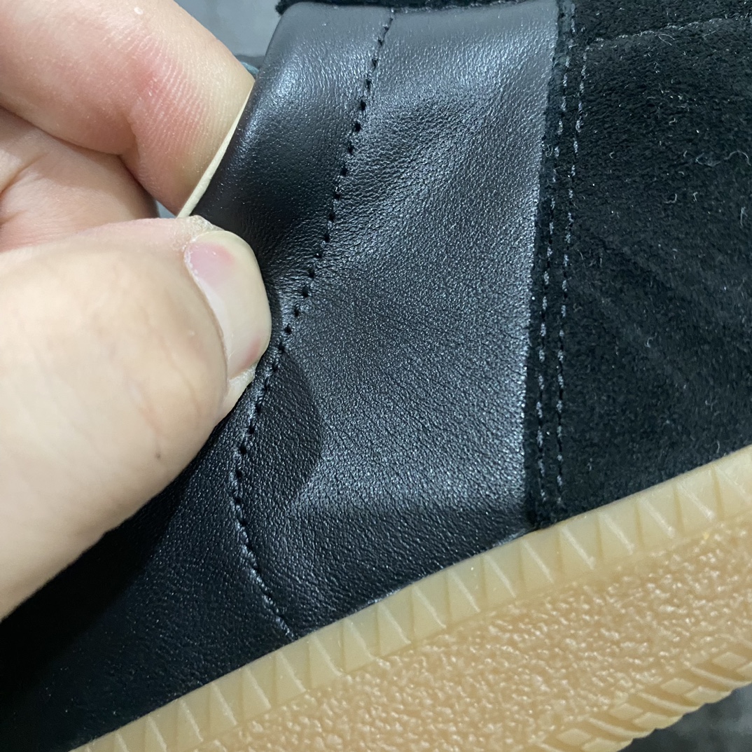 图片[2]-【东莞纯原】Maison Margiela Calfskin Replica MM6马吉拉 德训运动休闲板鞋n广东一线大厂出品 非莆产n原版一比一开发 市售最高版本原版全套包装 配送精致礼盒 4色全码出货网红单品 高端外贸 平台零售专供批次 所有细节遵循原版 市售最强品质 尺码：35 36 36.5 37 38 39 40 40.5 41 42 42.5 43 44 44.5 45-莆田鞋批发中心