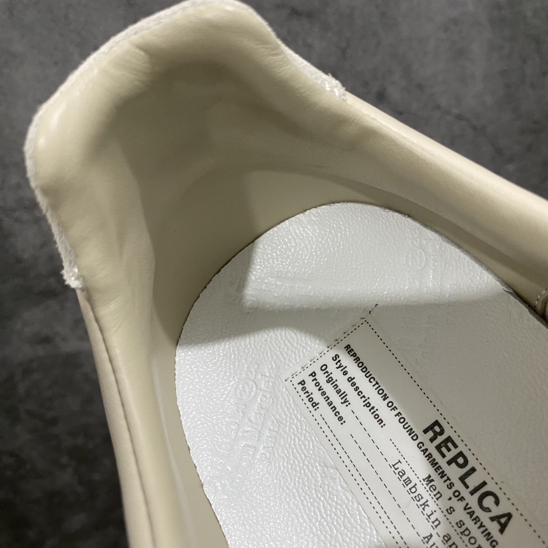 图片[9]-【东莞纯原】Maison Margiela Calfskin Replica MM6马吉拉 德训运动休闲板鞋n广东一线大厂出品 非莆产n原版一比一开发 市售最高版本原版全套包装 配送精致礼盒 4色全码出货网红单品 高端外贸 平台零售专供批次 所有细节遵循原版 市售最强品质 尺码：35 36 36.5 37 38 39 40 40.5 41 42 42.5 43 44 44.5 45-莆田鞋批发中心