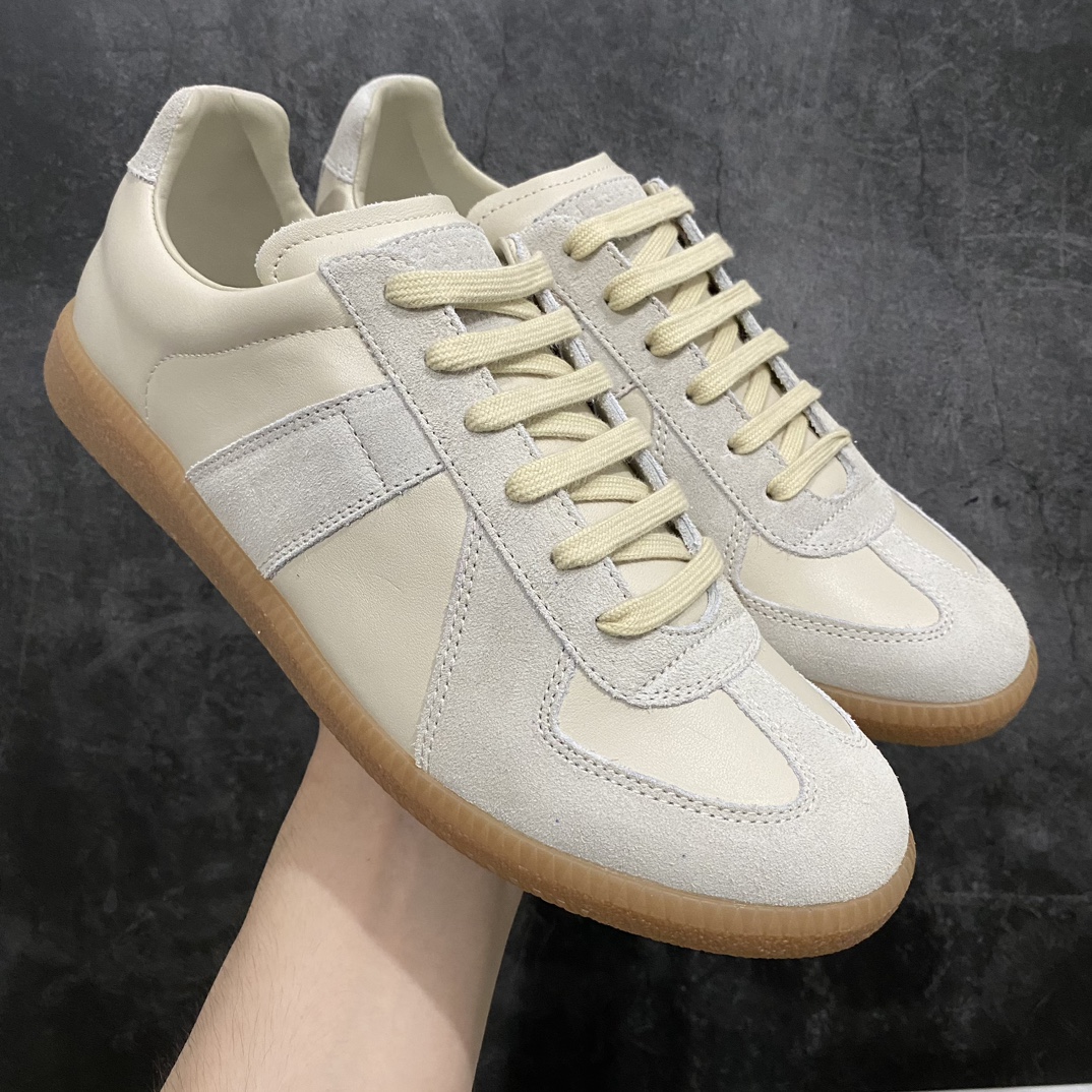 【东莞纯原】Maison Margiela Calfskin Replica MM6马吉拉 德训运动休闲板鞋n广东一线大厂出品 非莆产n原版一比一开发 市售最高版本原版全套包装 配送精致礼盒 4色全码出货网红单品 高端外贸 平台零售专供批次 所有细节遵循原版 市售最强品质 尺码：35 36 36.5 37 38 39 40 40.5 41 42 42.5 43 44 44.5 45-莆田鞋批发中心