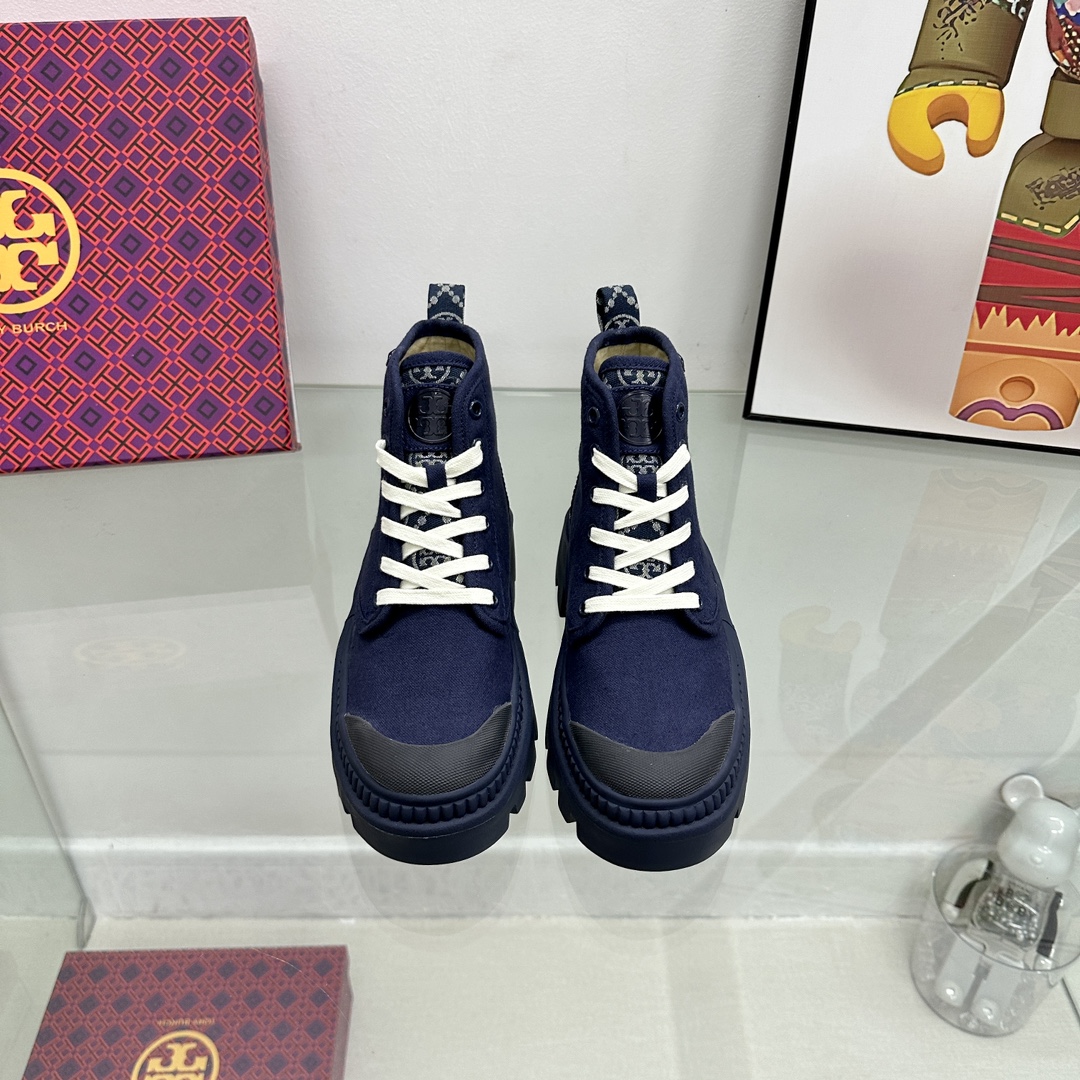 Stylish Tory Burch Sports Boots: Comfortable and Chic Footwear for Women on the Go - 图片 4