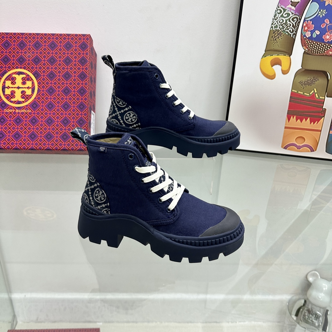 Stylish Tory Burch Sports Boots: Comfortable and Chic Footwear for Women on the Go - 图片 9