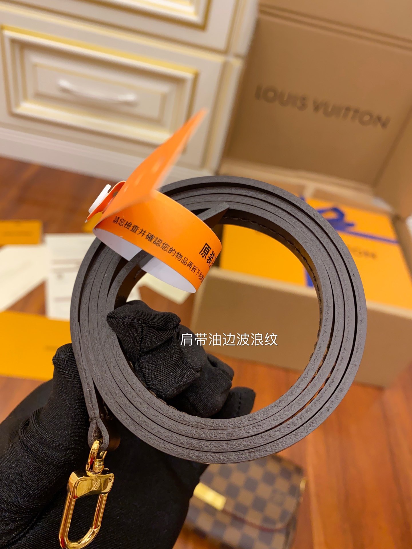 独家首发型号N41129特级加强版品质提升.专柜同步电子芯片内码礼品袋保护纸铜版电子标签合格证皮料是正品