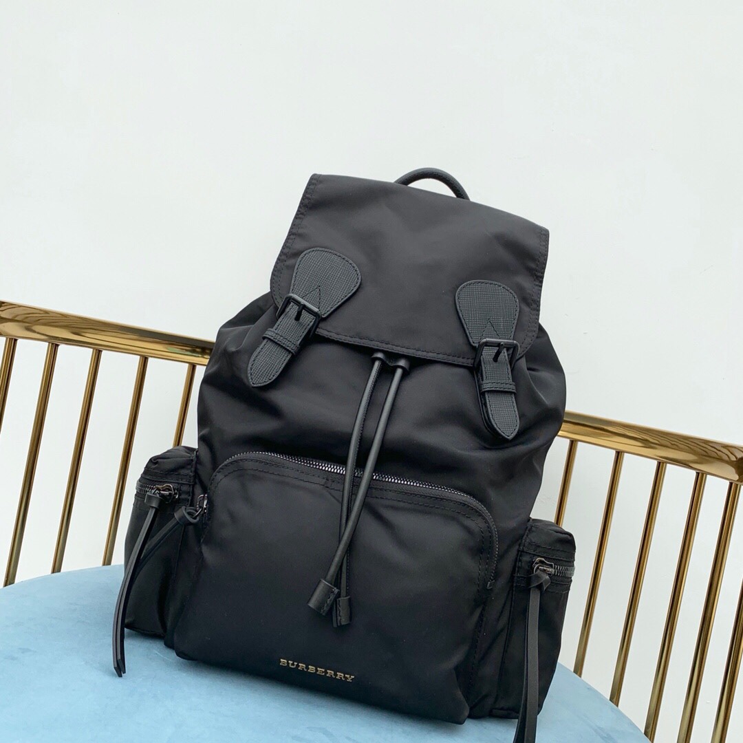 Burberry Wu Qilong, Yang Yang, Gao Yunxiang and Zhao Youting have the same style There are many styles on the market! I beg you to shop around! E