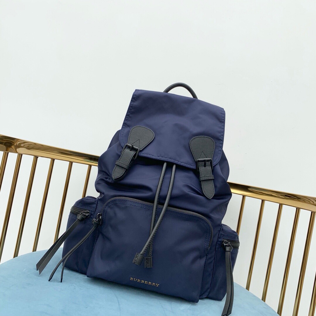 Burberry Wu Qilong, Yang Yang, Gao Yunxiang and Zhao Youting have the same style backpack There are many styles on the market! I beg you to shop