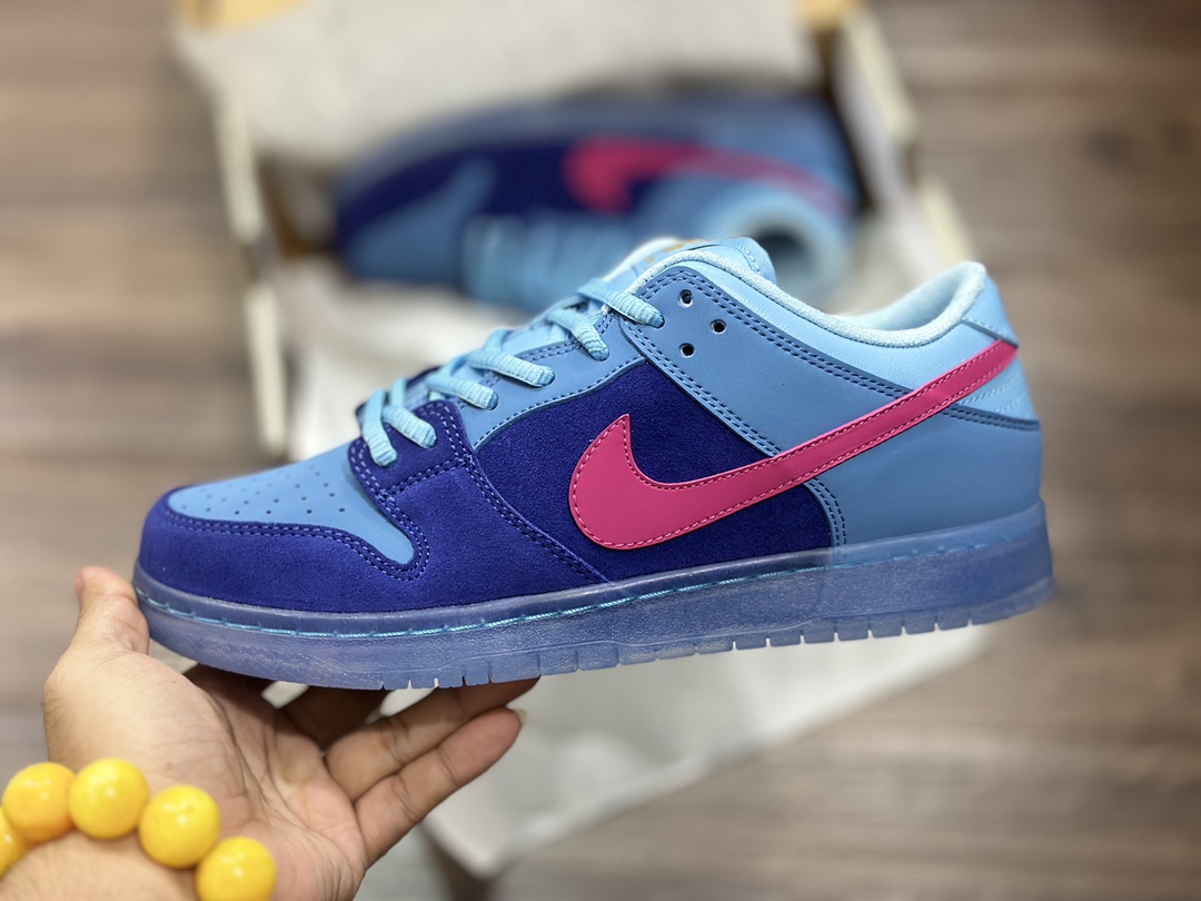 220 NIKE SB Dunk Low 低帮休闲运动鞋 DO9404-400