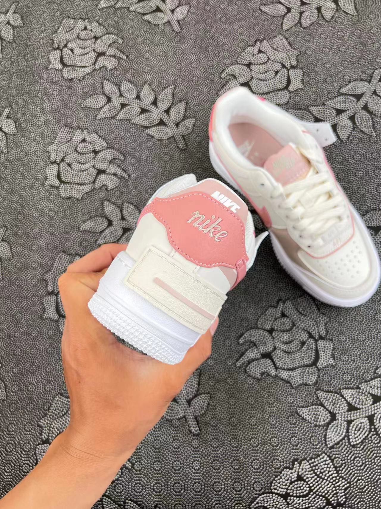 ? Nike Af1 Low 马卡龙 白粉配色?