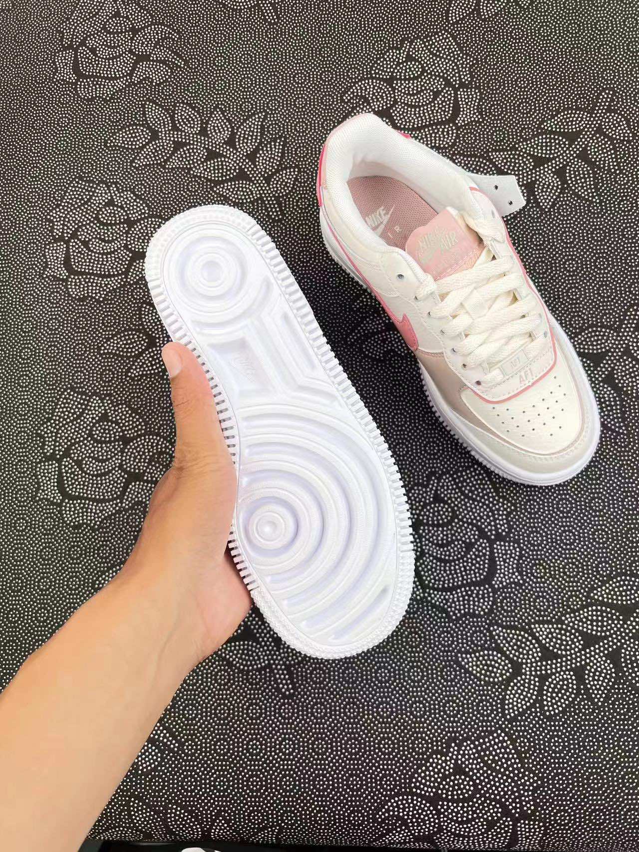 ? Nike Af1 Low 马卡龙 白粉配色?