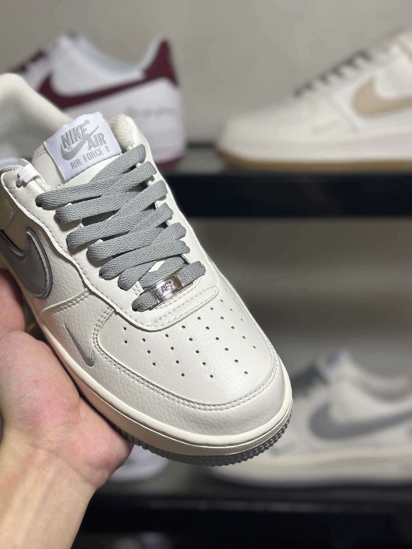 NikeAirForce1Low米白